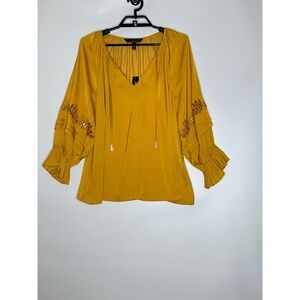 White House Black Market Gold Peasant Blouse Large Floral‎ Embroidered Sleeve